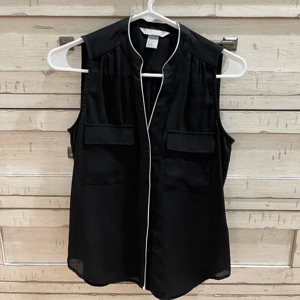 Classy black tank with white piping